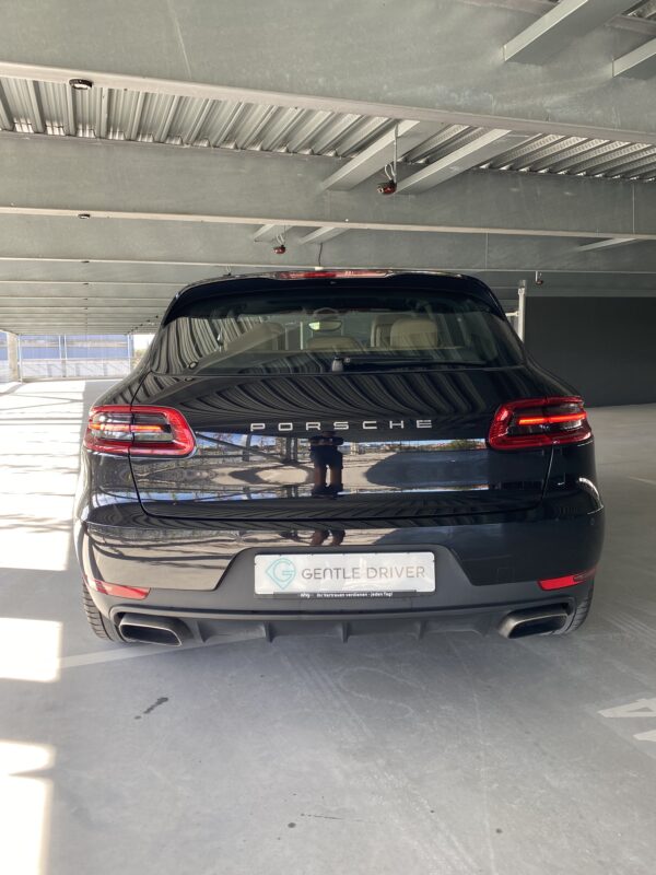 Porsche Macan 2.0 – Image 8