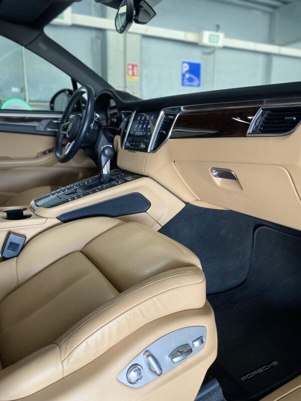 Porsche Macan 2.0 – Image 7