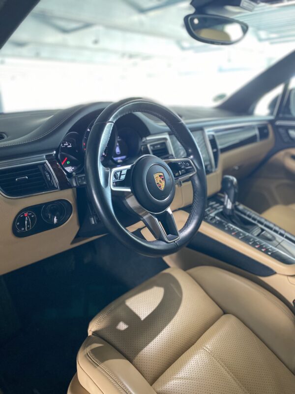 Porsche Macan 2.0 – Image 5