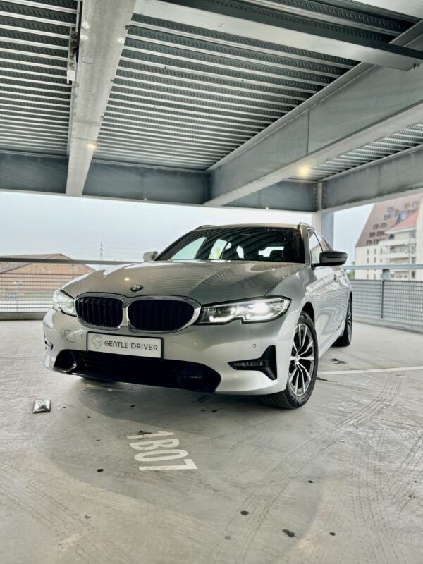 BMW 318dA Touring Sportline