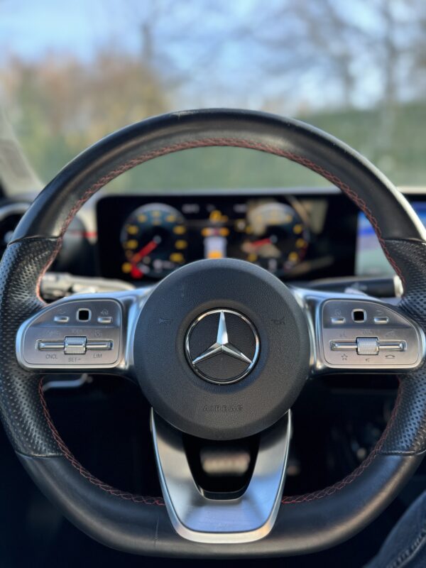 Mercedes-Benz A180 AMG Line – Image 4