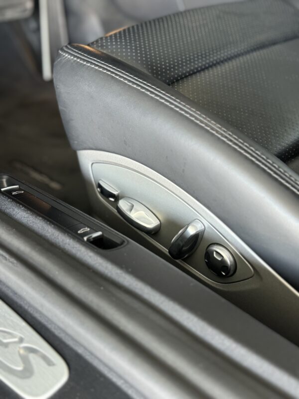 Porsche 911 Carrera 4S ( Type 991.1) – Image 34