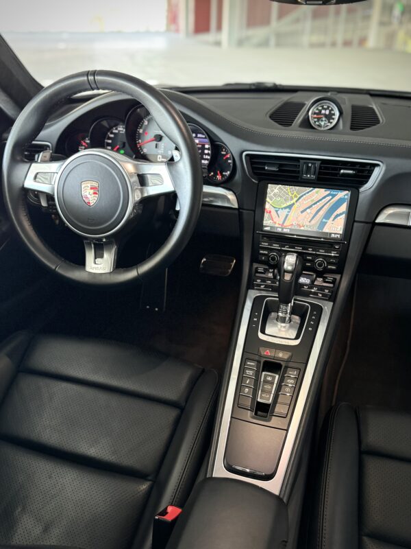 Porsche 911 Carrera 4S ( Type 991.1) – Image 31