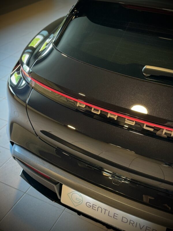 Porsche Taycan 4 Cross Turismo – Image 5