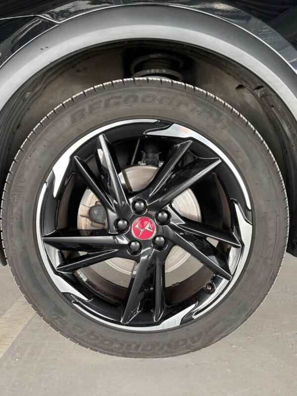 DS 7 Performance Line – 1.2 PureTech 131 EAT8 – Image 12