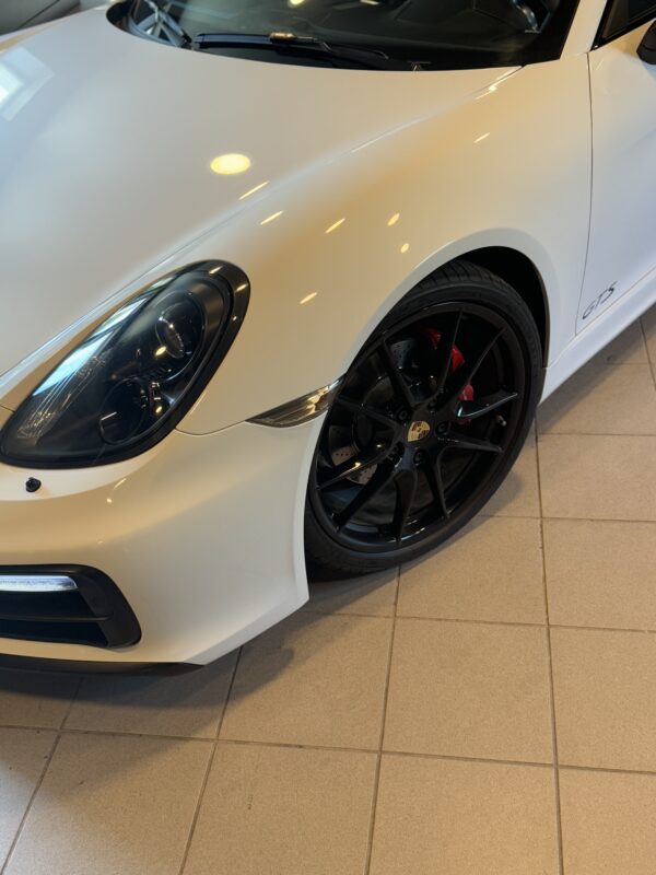 Porsche Cayman 981 GTS – Image 5