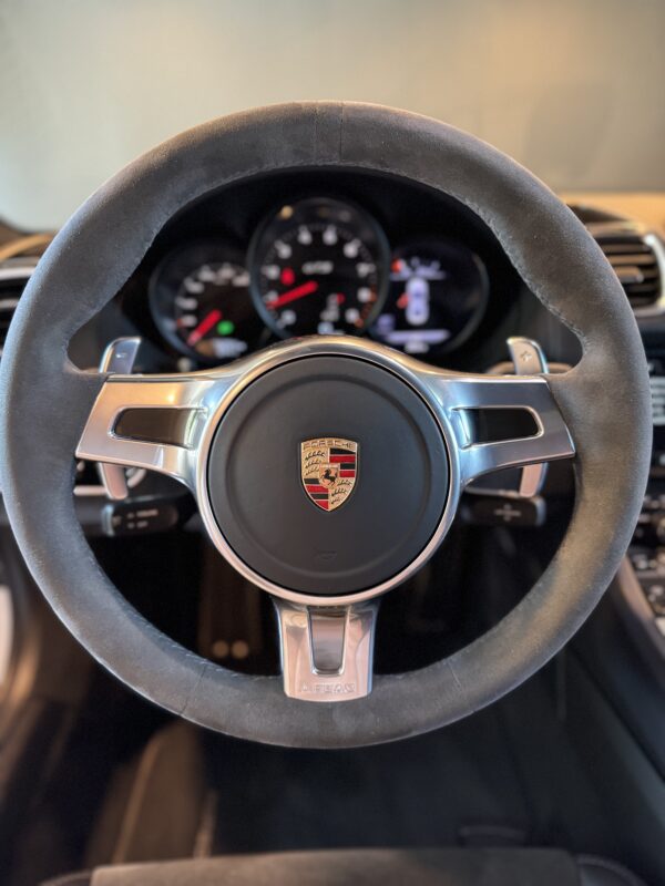 Porsche Cayman 981 GTS – Image 19