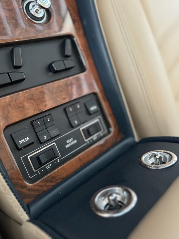 Bentley Continental R – Image 21
