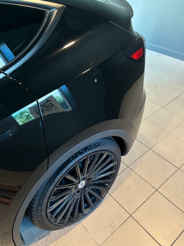 Tesla Model Y Long Range Dual – Image 18