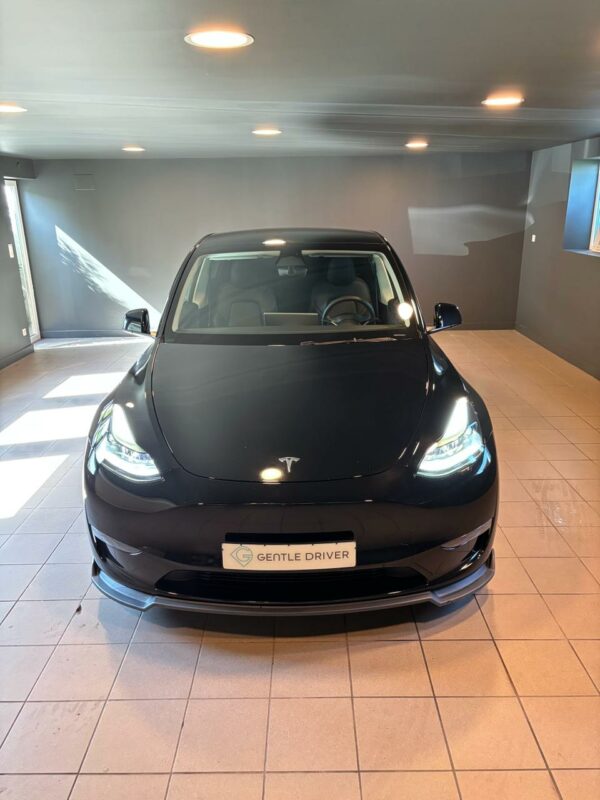 Tesla Model Y Long Range Dual – Image 16