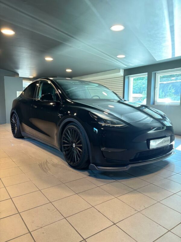 Tesla Model Y Long Range Dual – Image 10