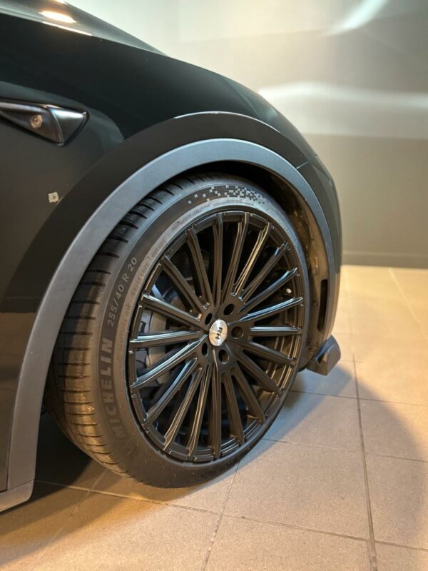 Tesla Model Y Long Range Dual – Image 3