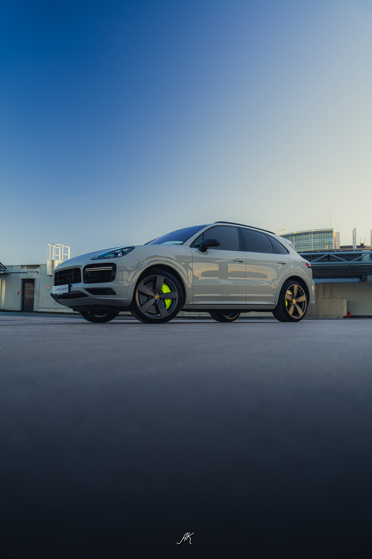 Porsche Cayenne Turbo S e-hybride – Image 2