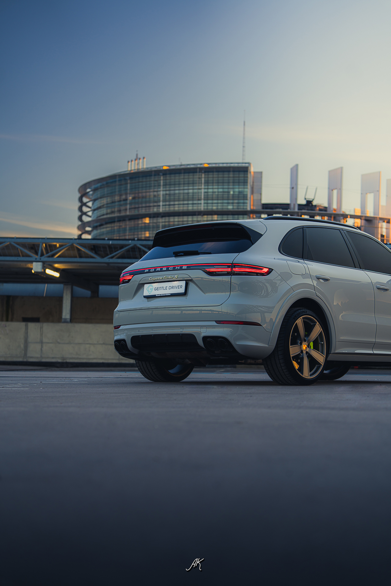 Porsche Cayenne Turbo S e-hybride – Image 4