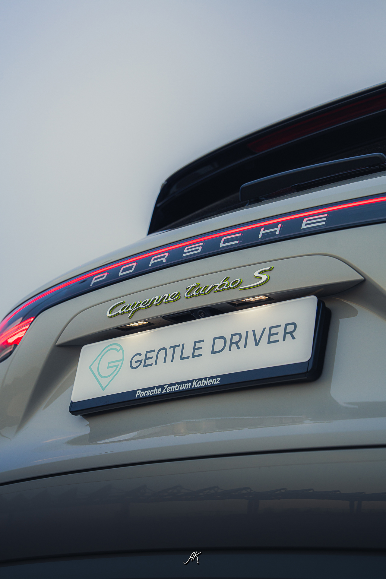 Porsche Cayenne Turbo S e-hybride – Image 10