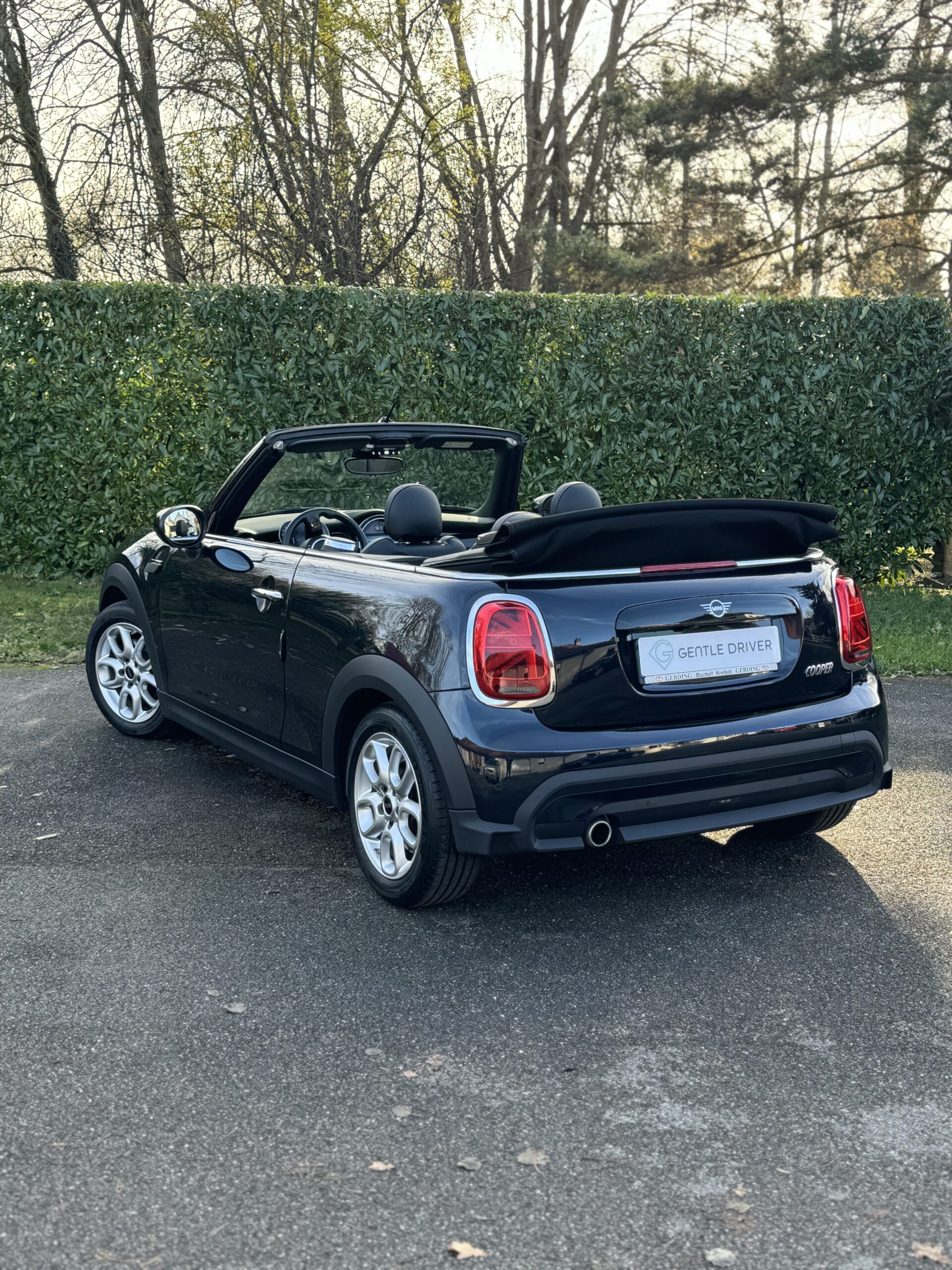 Mini Cooper Cabriolet – Image 3