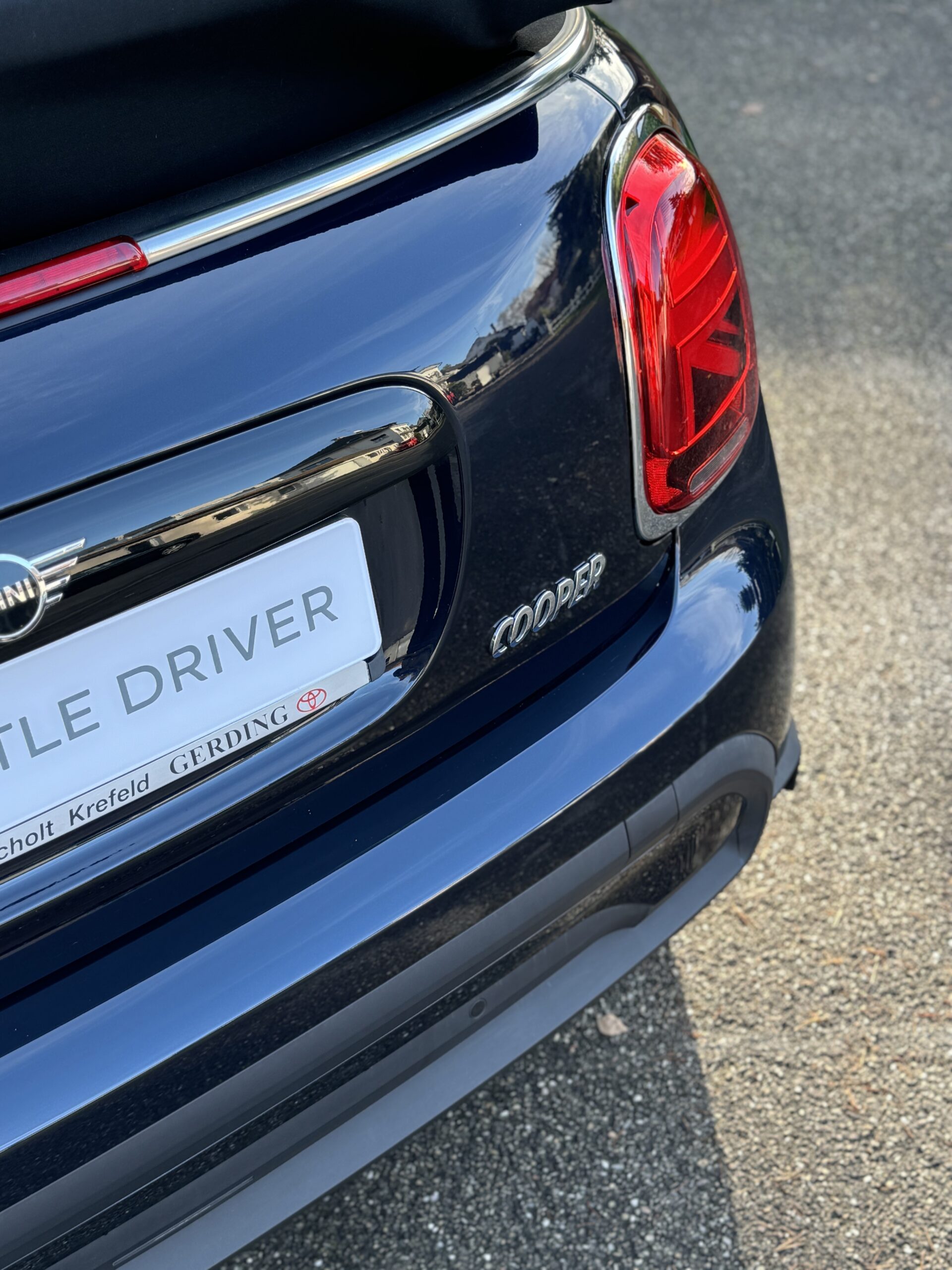 Mini Cooper Cabriolet – Image 5
